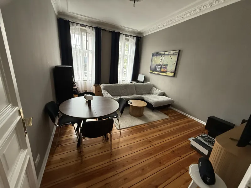 schöne 2 Zimmer  Wohnung in zentraler Lage von Berlin Tiergarten — photo 1